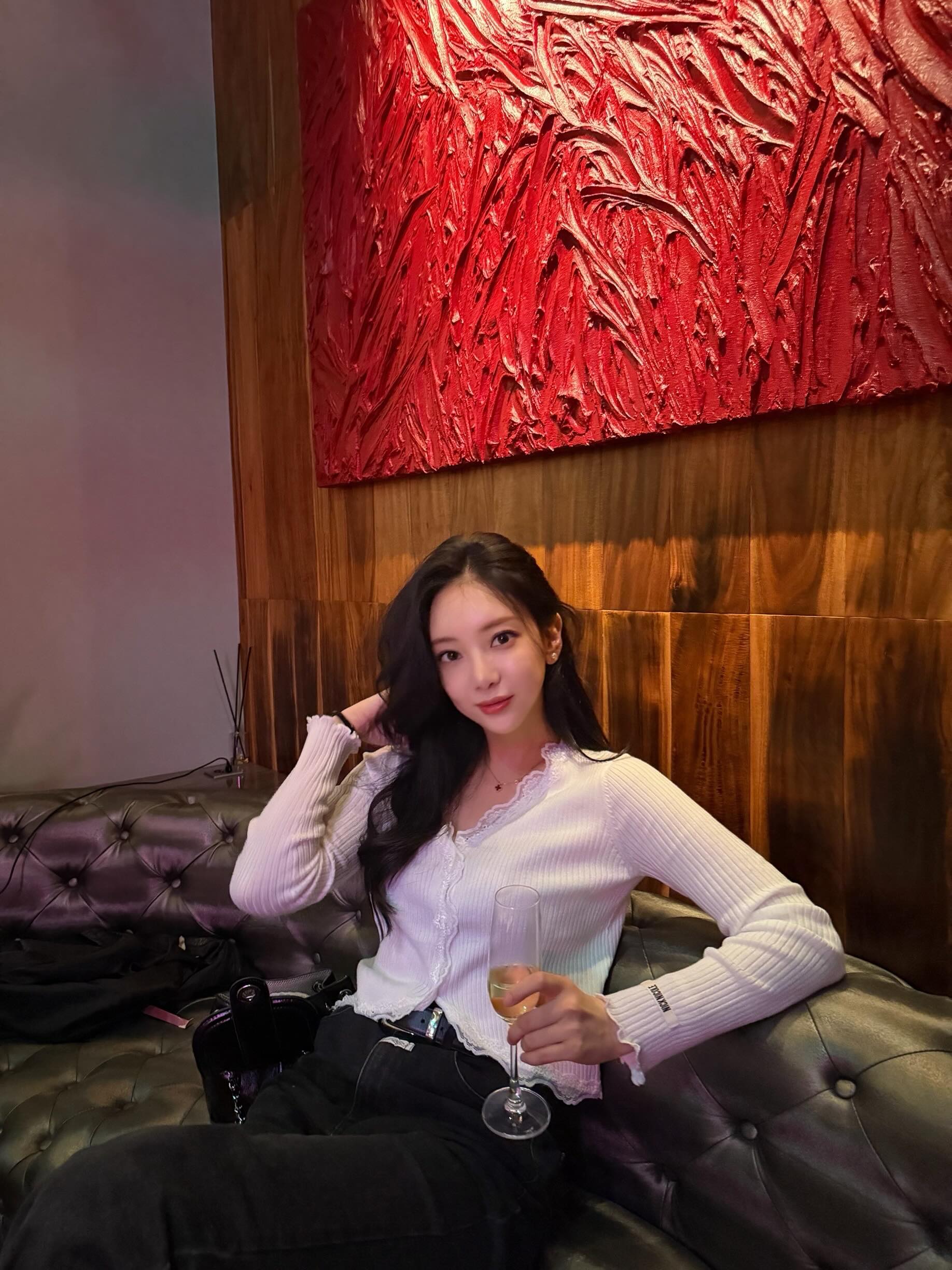 CLAMOA influencer campaign content — 1781087749404