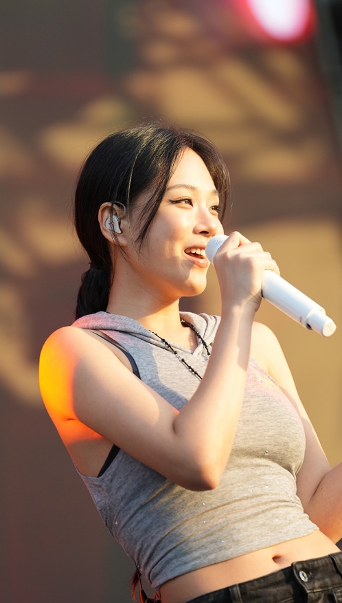CLAMOA celebrity seeding archive — 비비